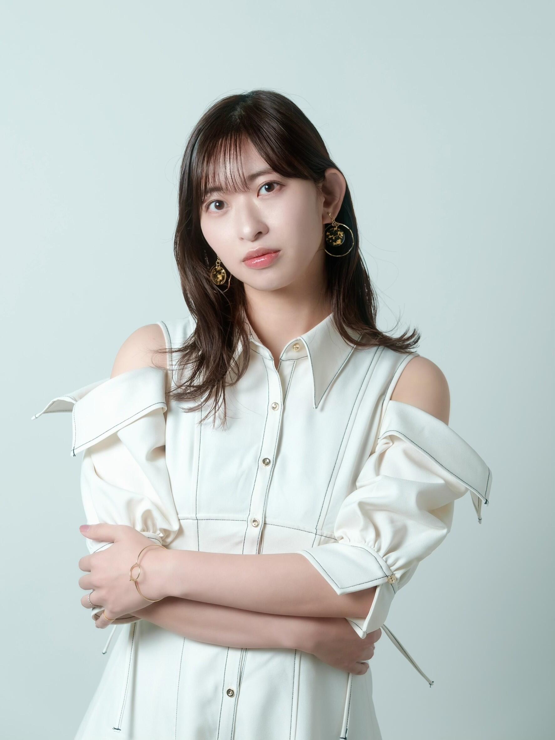 倉持由香.jpg